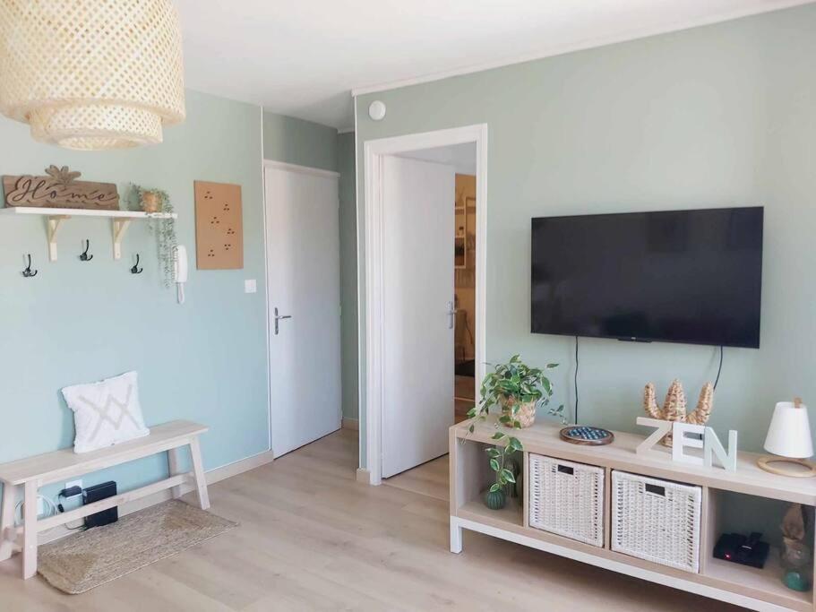 Les Coteaux De Mahe Apartment Tournon-sur-Rhone Bagian luar foto